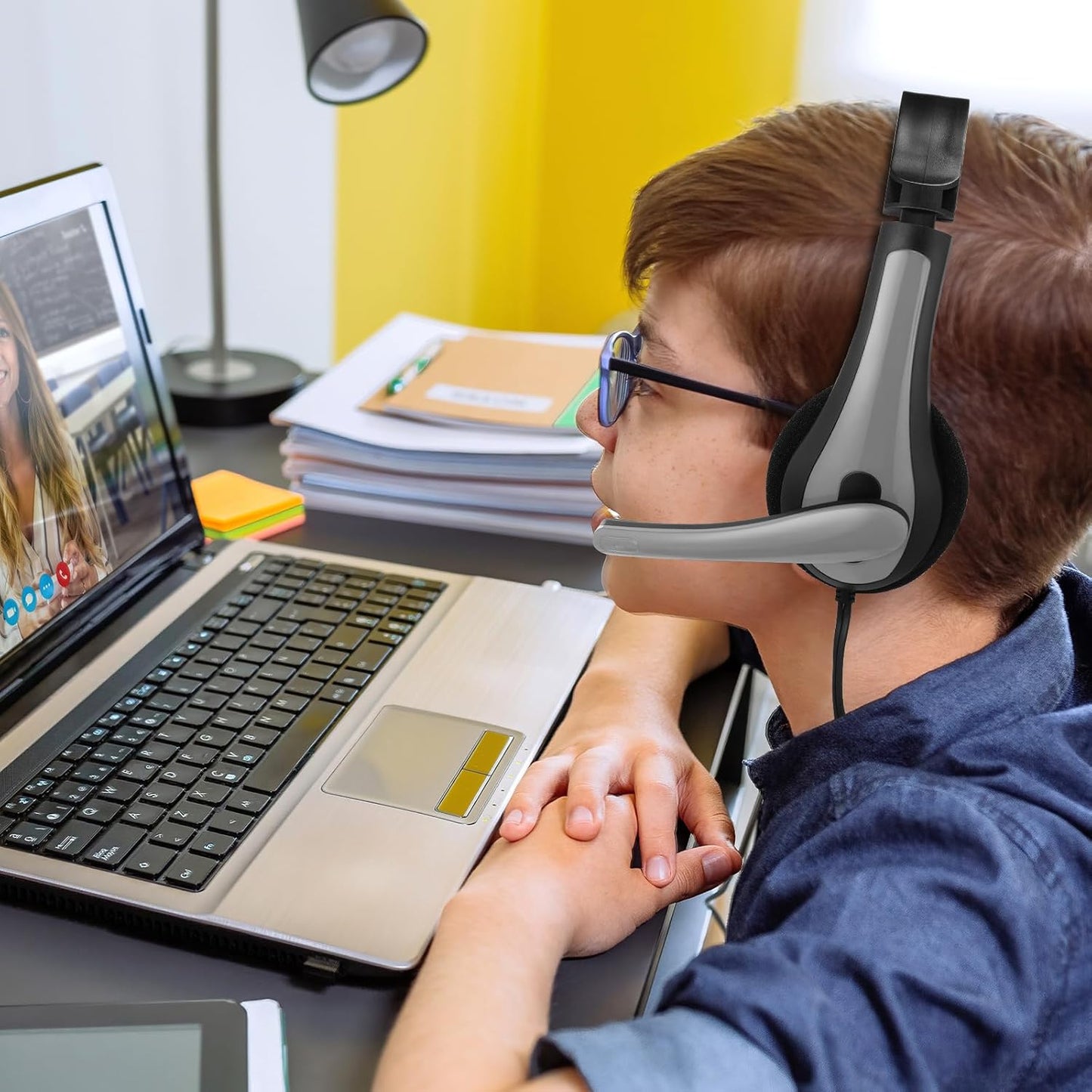 Yunsailing 20 Pack Bulk Classroom Headphones with Microphone Students Wired School Class Set Headphones for School Library Computer Office Adults 3.5 Jack Universal Plug(Grey)