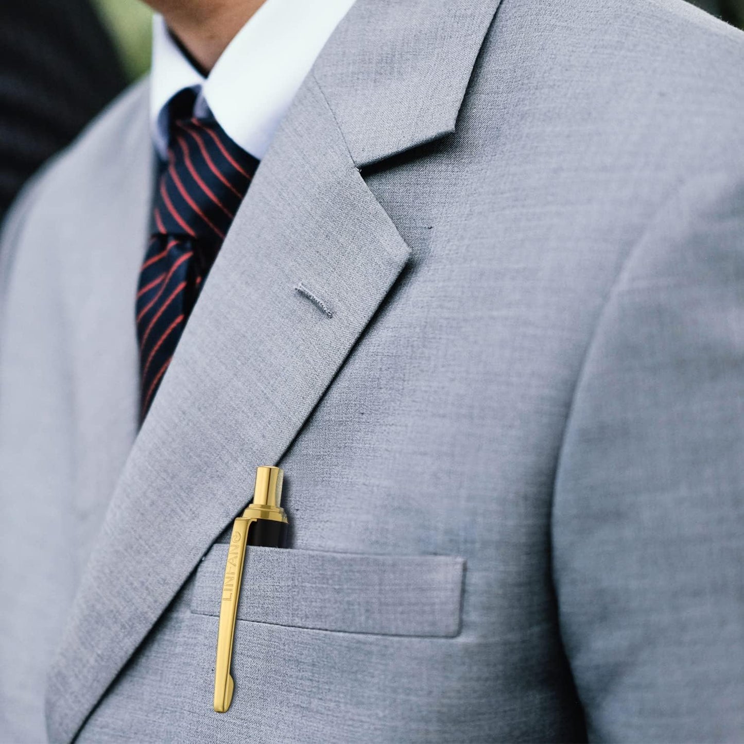 LINFANC 8 Pack Ballpoint Pens, Premium Retractable Metal Ballpoint Pen, Medium Point 1.0mm Black Ink Pen for Home School Work Office Supplies, Matte Black with Gold Trim, Extra 8 Refills