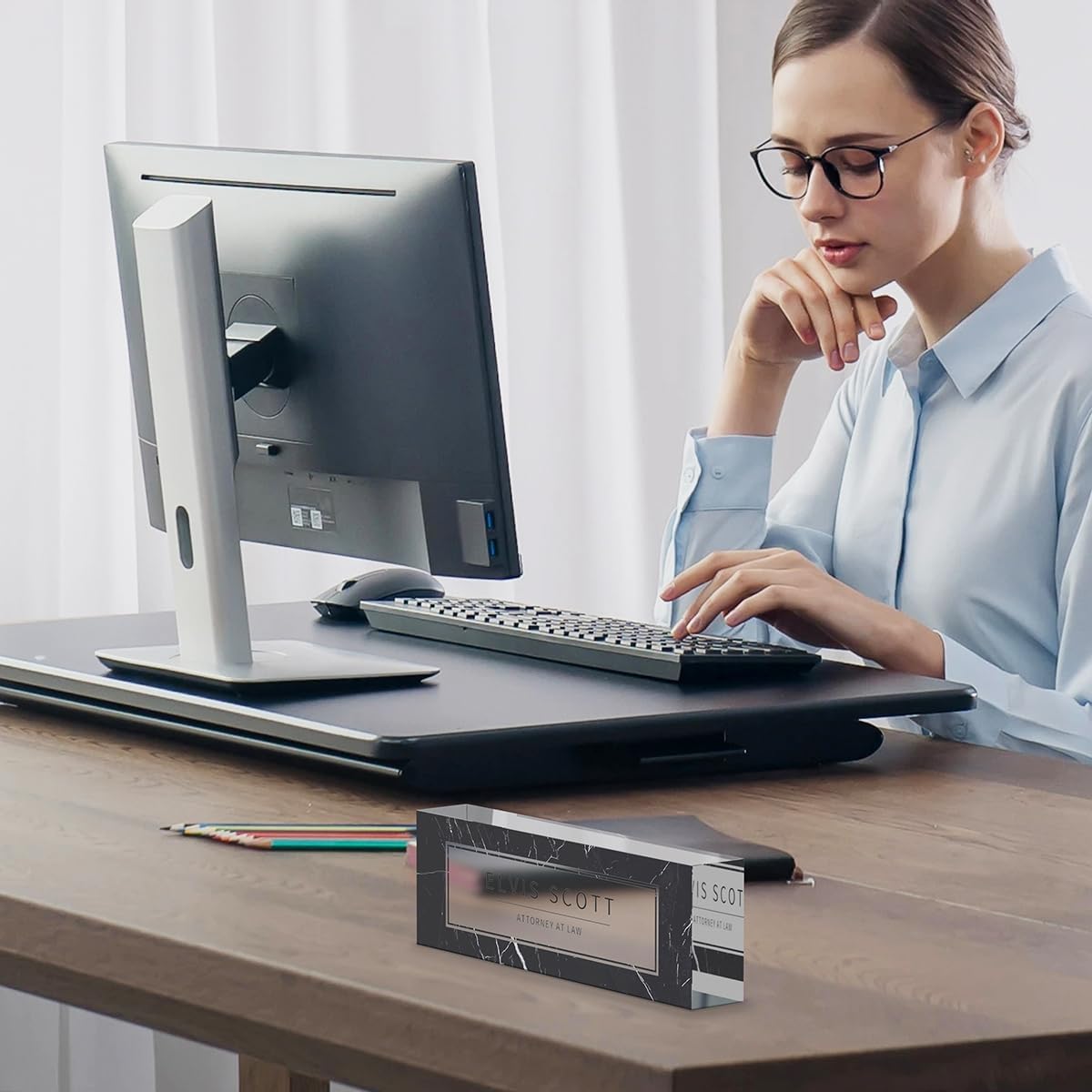 Simple Desk Name Tag: Personalized Name Plate for Office, Minimalist Acrylic Name Plates for Desks