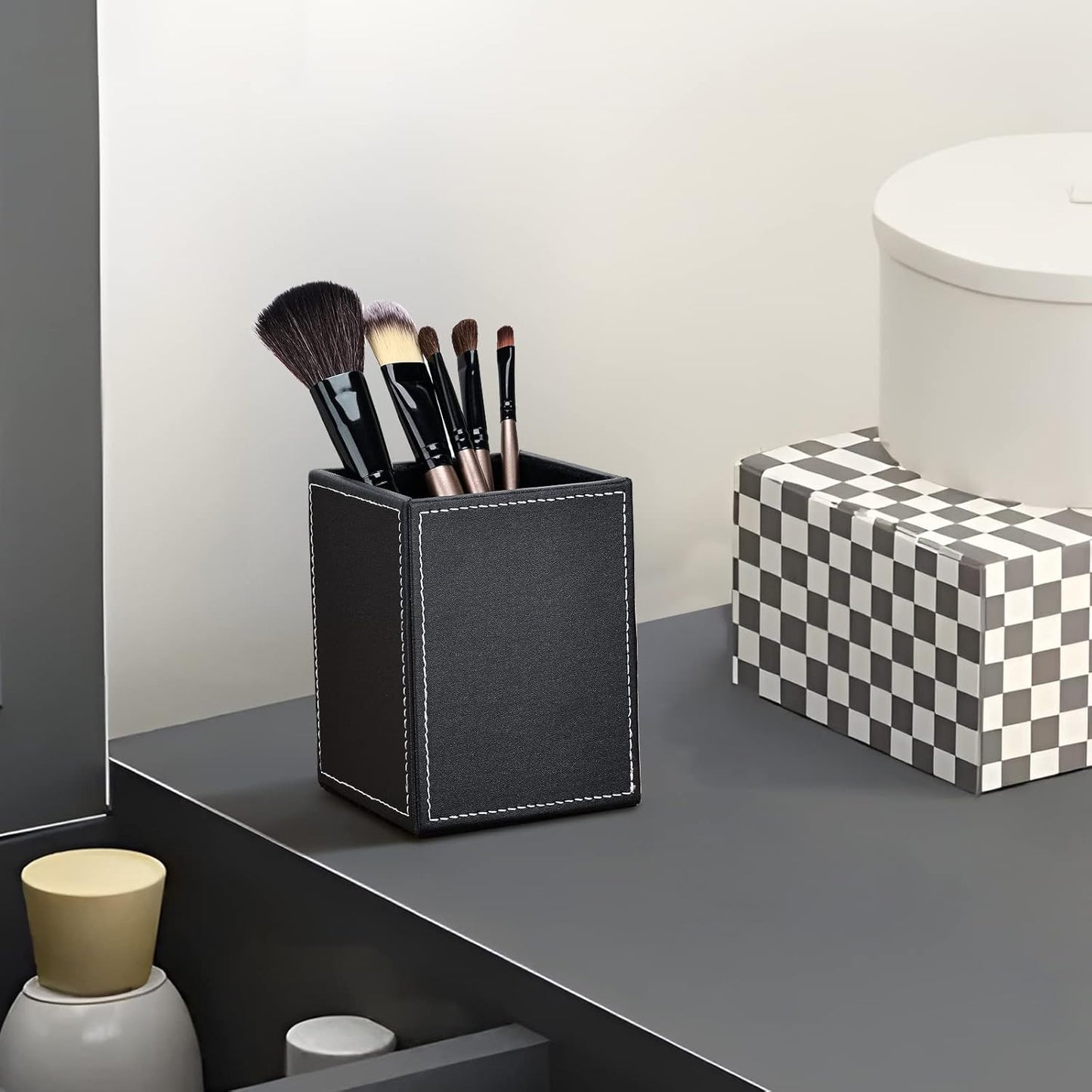 KINGFOM 3PCS/SET Desk Organizers and Accessories, Pu Leather Office Supplies Organization Set with Tissue Holder, Pencil Holder and Business Name Cards Stand Black