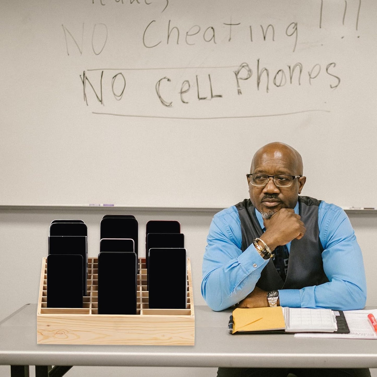 30-Grid Wooden Cell Phone Holder Desktop Organizer Storage Box for Classroom Office (30-Grid)