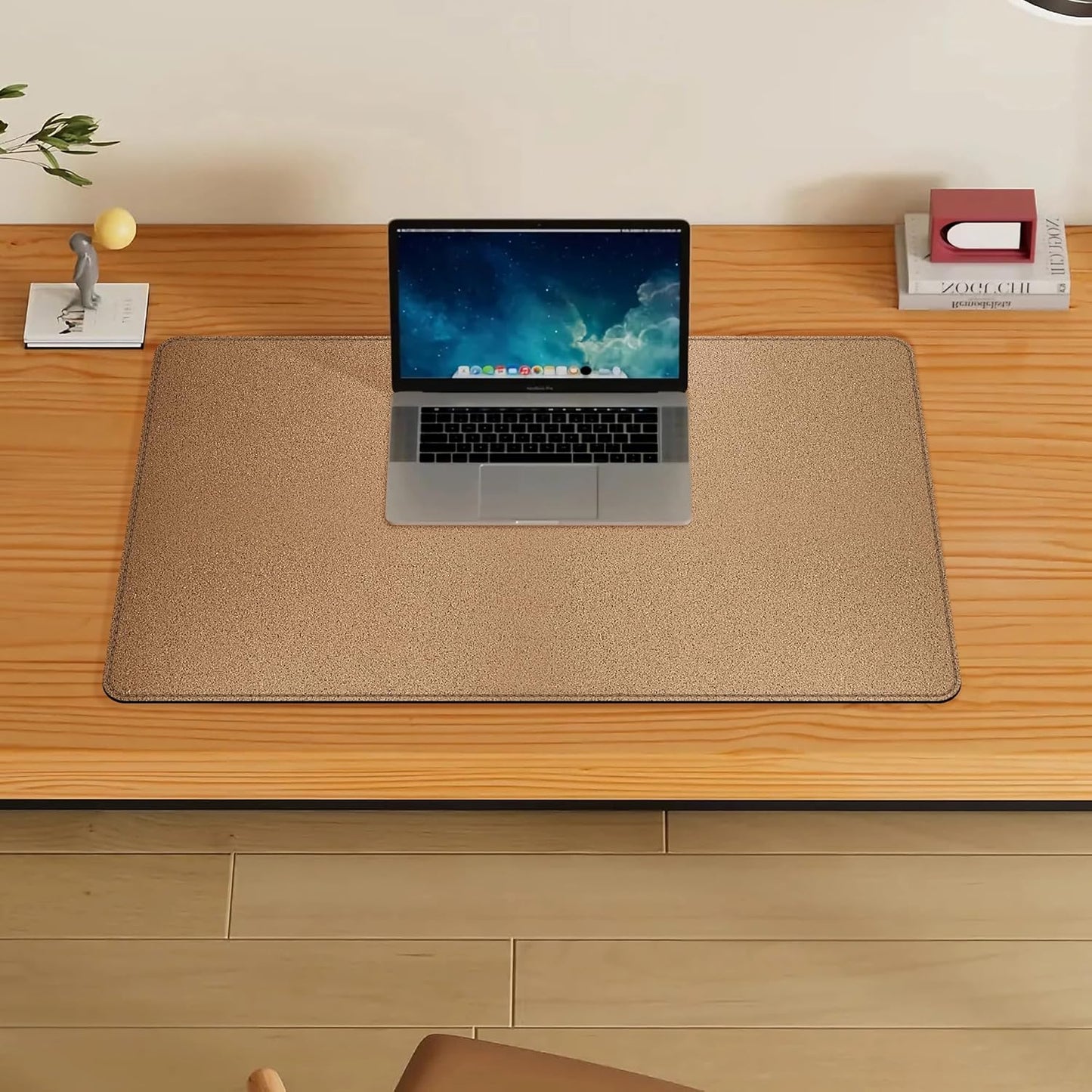 VYAAA Cork & Leather Desk Mat, 35.4"×19.6" Large Mouse Pad, Desktop Protector for Desk, Multifunctional Keyboard Mouse Pad for Home or Office (Black)