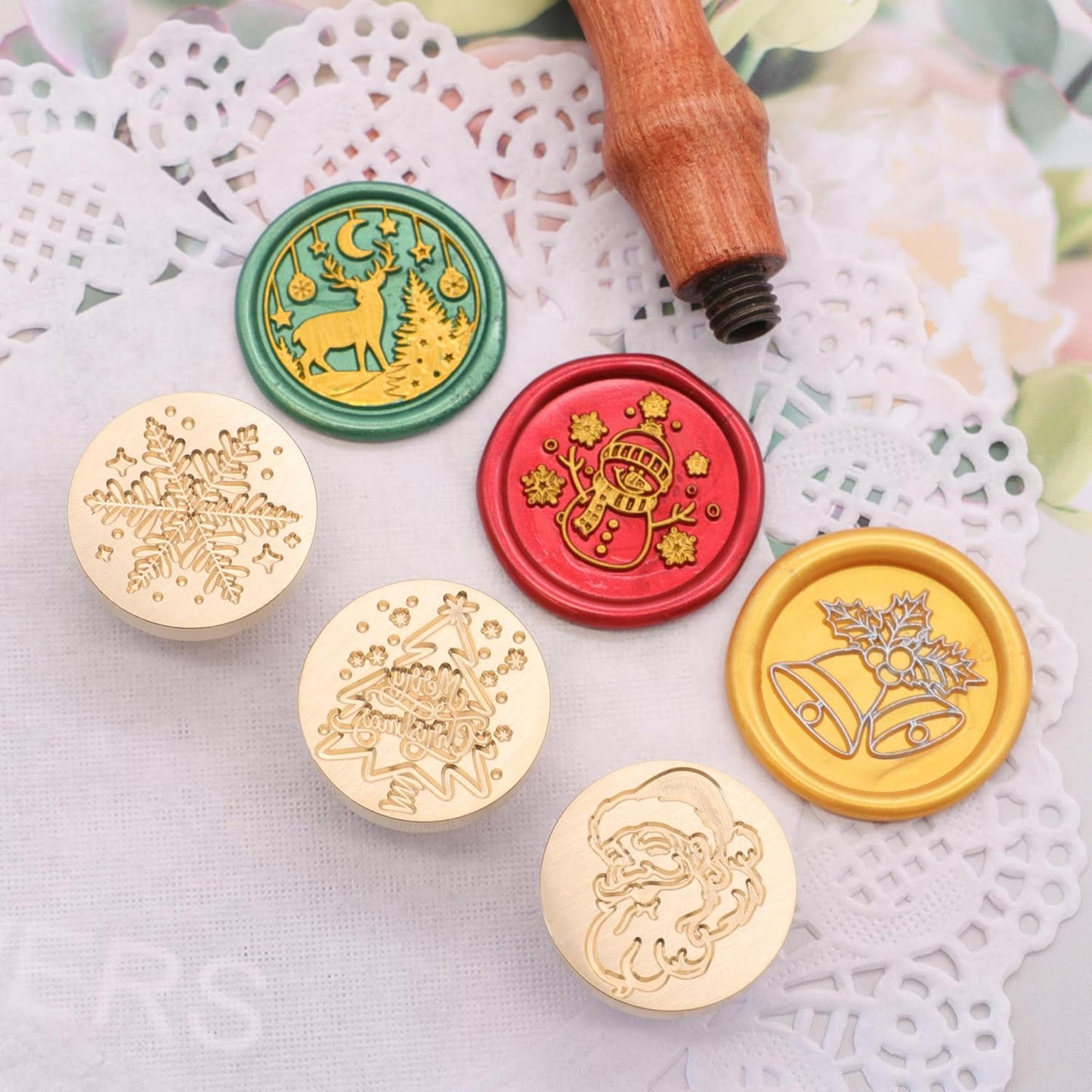 SWANGSA Christmas Wax Seal Stamp Gift Box Set, Vintage 6 Sealing Stamp Heads + 1 Wooden Hilt, Wax Stamp Kit for Christmas Party Invitations, Cards and Gift Packaging (Christmas Kit)