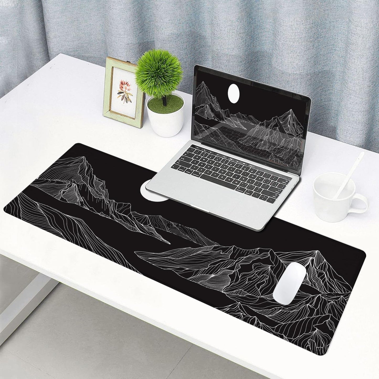 Large Mouse Pad Gaming, Mousepad with Stitched Edges, Non-Slip Rubber Base Keyboard Mouse Mat Desk Pad for Work, Game, Office, Home, Black and White Abstract Mountain
