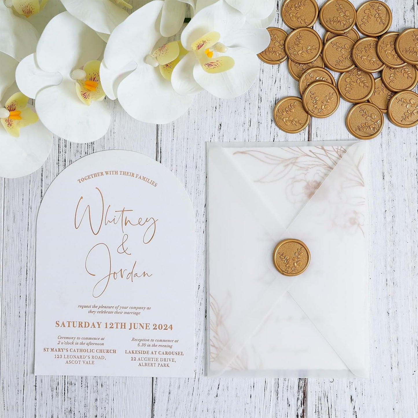 UNIQOOO Wax Seal Stickers - Eucalyptus Leaves Wedding Invitation Envelope Botanical Seal Stickers, 50 Pcs Self- Adhesive Antique Gold Stickers, Perfect for Invitation, Christmas, Gift Wrapping, Party