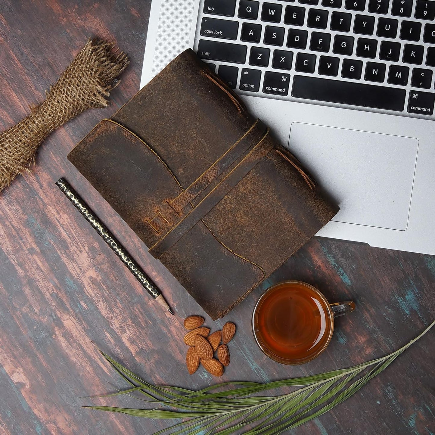 LEATHER VILLAGE Leather Bound Journal - Rustic Brown, 8"X6", 220 Pages - Vintage Blank Paper Diary for Writing, Drawing, Sketchbook, and Travel Notebook - Ideal for Women and Men